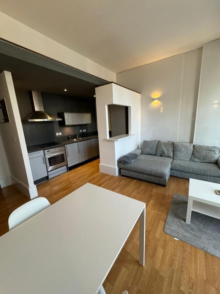 Hepworth Chambers - 2 Bedroom Apartment ليدز المظهر الخارجي الصورة